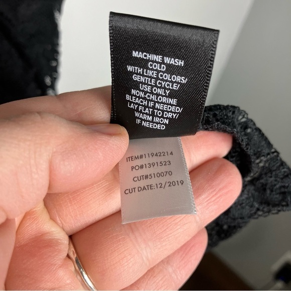 Torrid Black lace crew tee sheer women’s size 5X sexy casual dressy curvy style - Picture 7 of 8